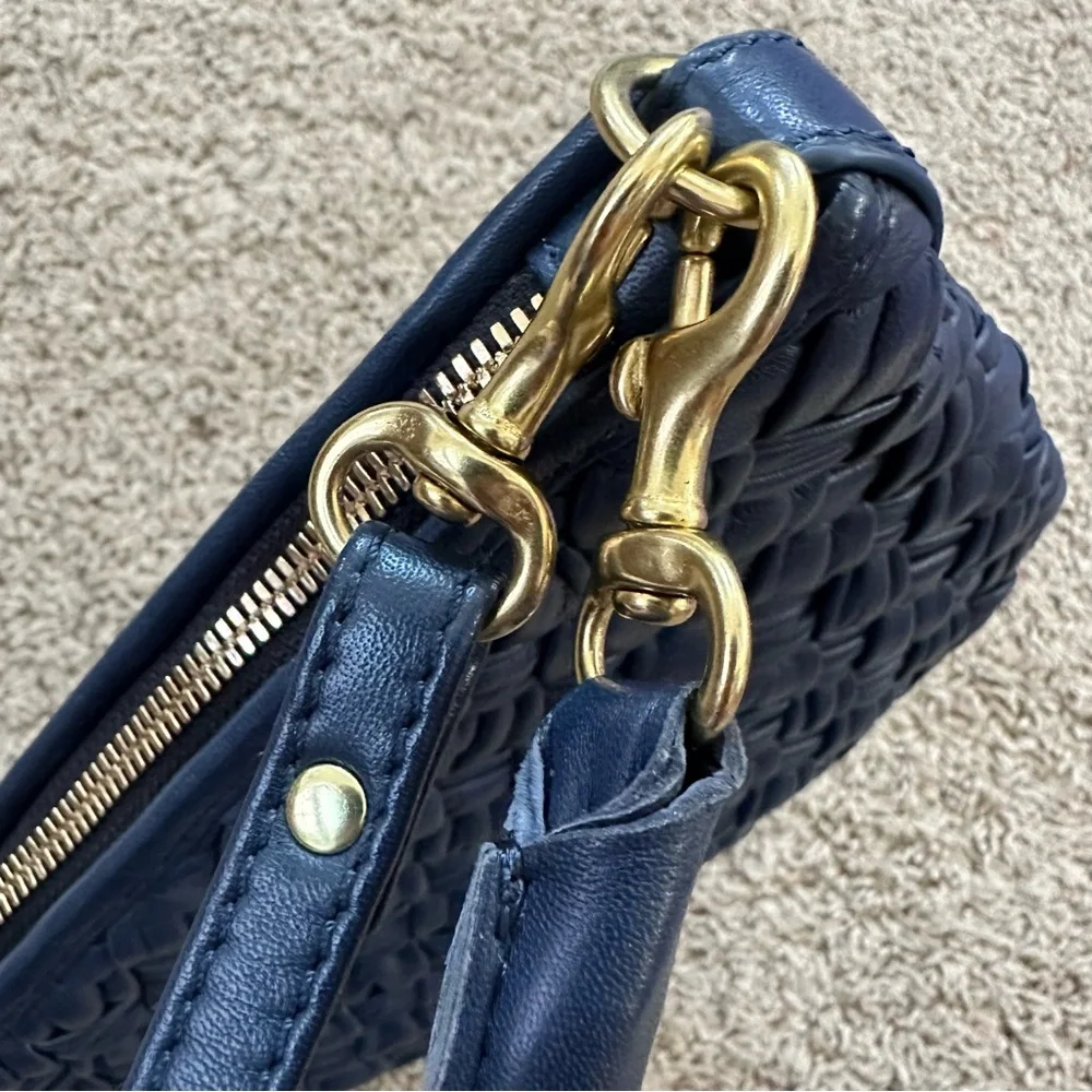 Clare V Petit Moyen in puffy navy blue - Picture 11 of 14
